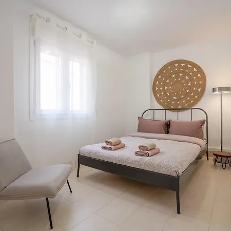 Vistas Al Mar En Parkig Gratuito アパート