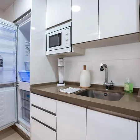 Vistas Al Mar En Parkig Gratuito Lägenhet