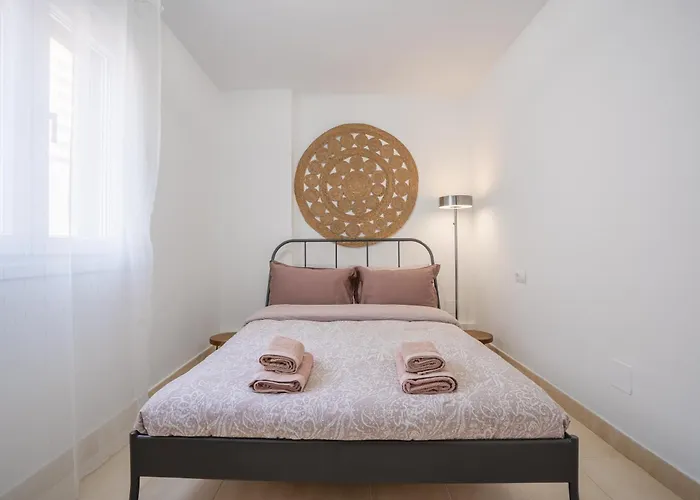 Vistas Al Mar En + Parkig Gratuito * 푸엔히롤라