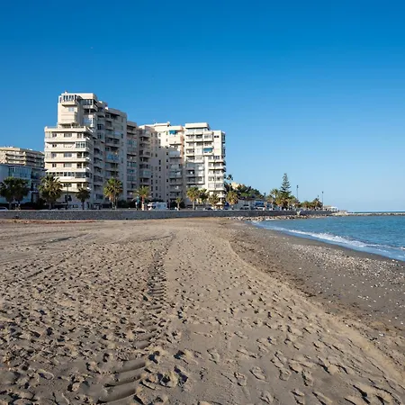 Vistas Al Mar En Parkig Gratuito Fuengirola